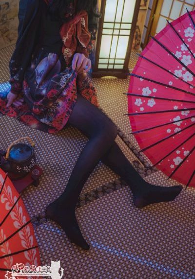 扒开美女狂揉下部_720在线手机播放